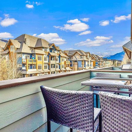 Canmore Mountain View Loft Apartment Heated Outdoor Pool Esterno foto